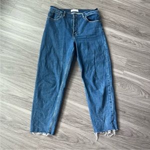 Abercrombie Mom High Rise Jeans 💙